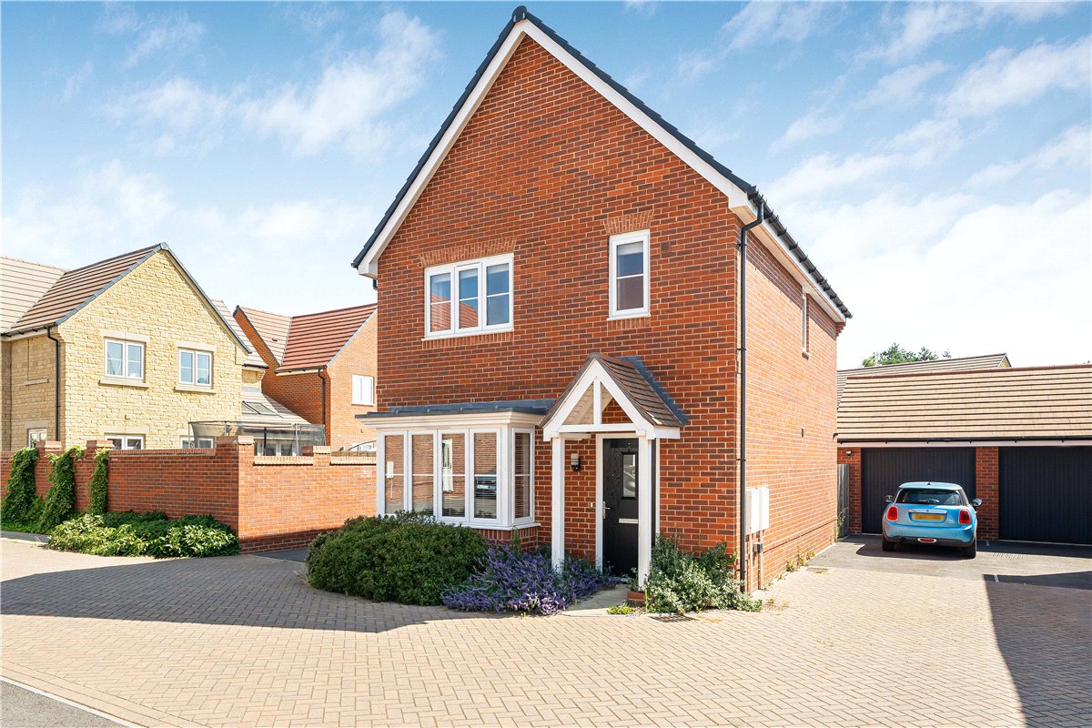 3 bedroom House, Dexter Gardens, Kingston Bagpuize, OX13 - Available