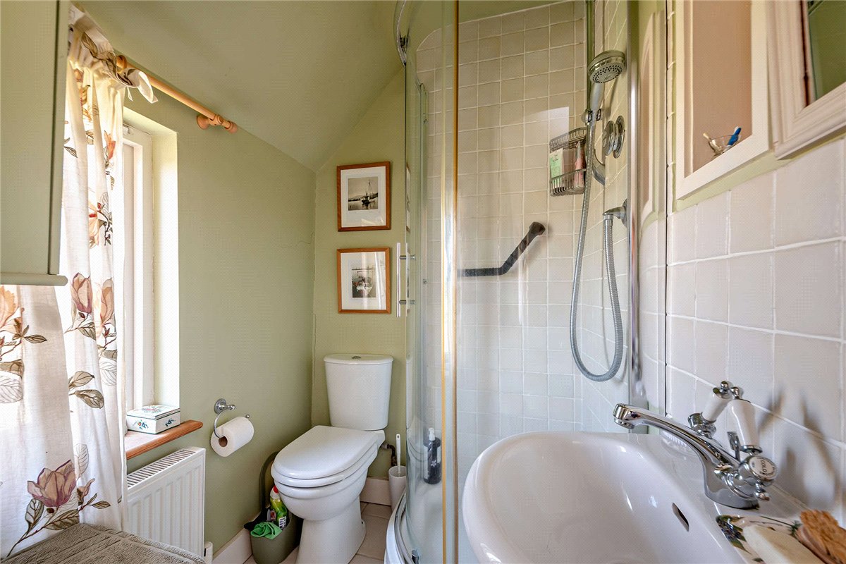 3 bedroom House, Harts Hill Road, Thatcham, RG18 - Available, Image 18