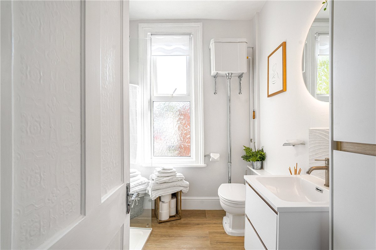 3 bedroom House, Quarry Road, Swindon, SN1 - Available, Image 16