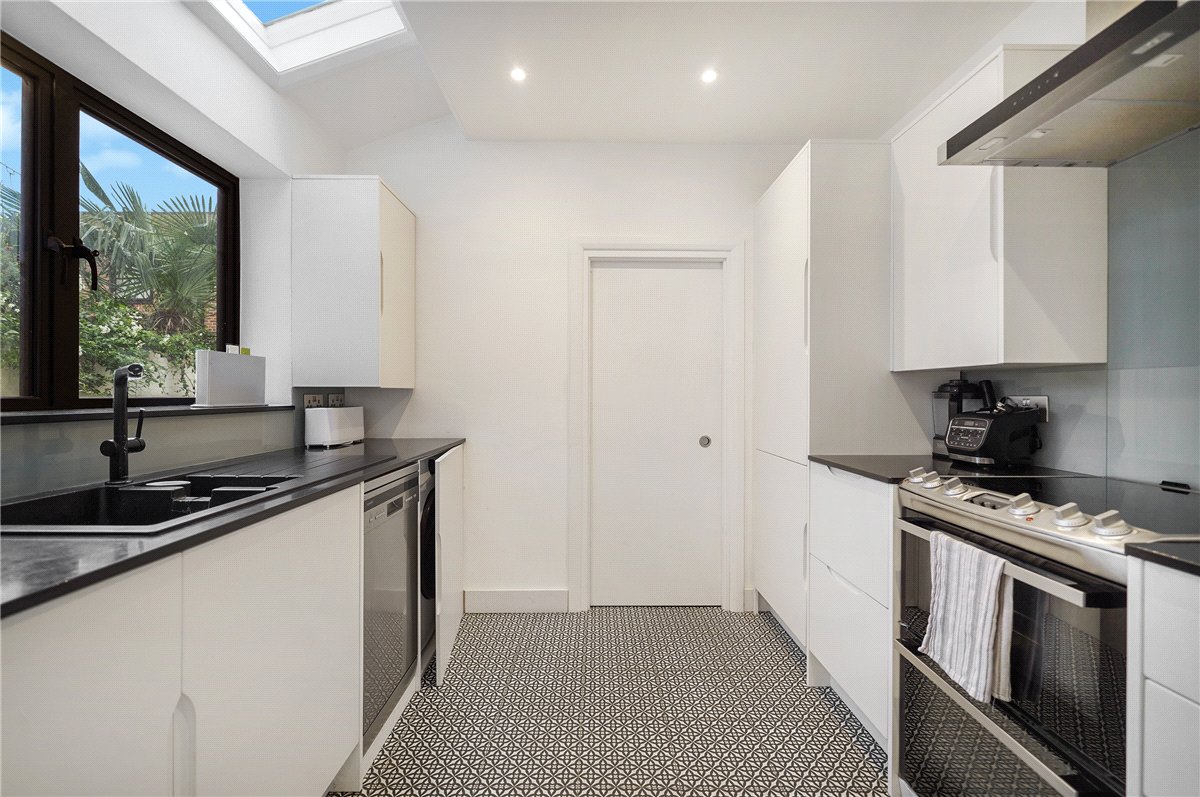 3 bedroom House, Colehill Lane, London, SW6 - Available, Image 2
