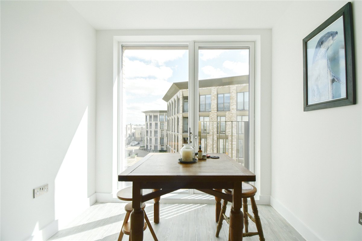 2 bedroom Flat, Aston Terrace, Cambridge, CB3 - Available, Image 8