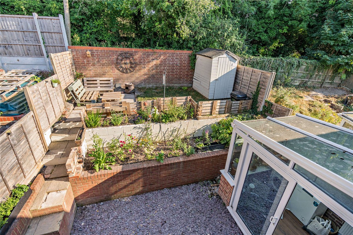 3 bedroom House, Anchor Road, Kingsclere, RG20 - Available, Image 20