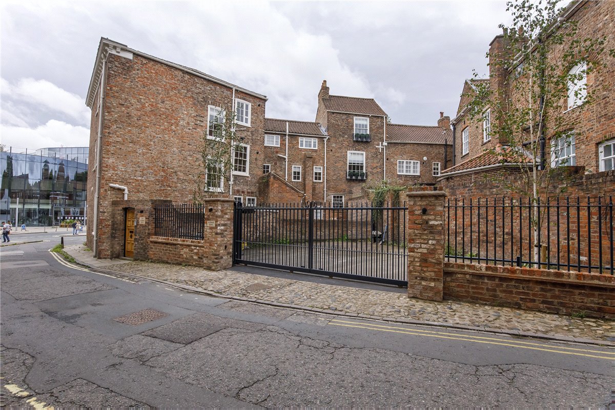 2 bedroom Flat, St. Saviours Place, York, YO1 - Let Agreed, Image 1
