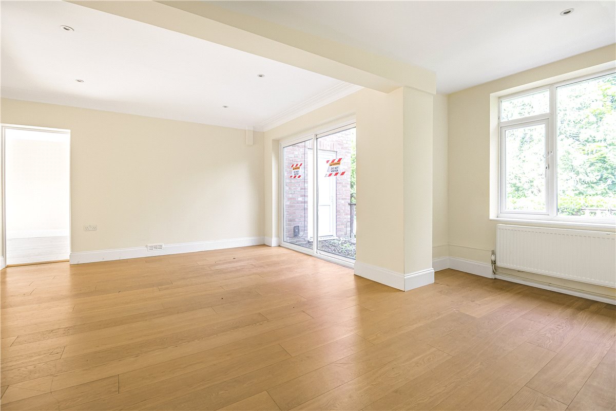 5 bedroom House, Copthall Road West, Ickenham, UB10 - Sold, Image 18