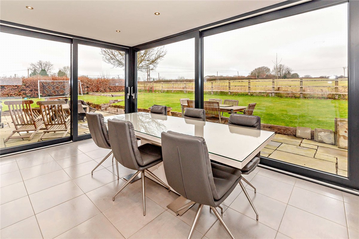 5 bedroom House, Enborne Street, Enborne, RG20 - Available, Image 2