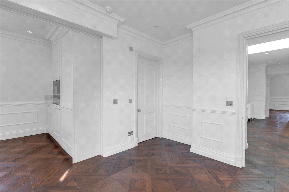3 bedroom Flat, Eaton Place, Belgravia, SW1X - Available, Image 11