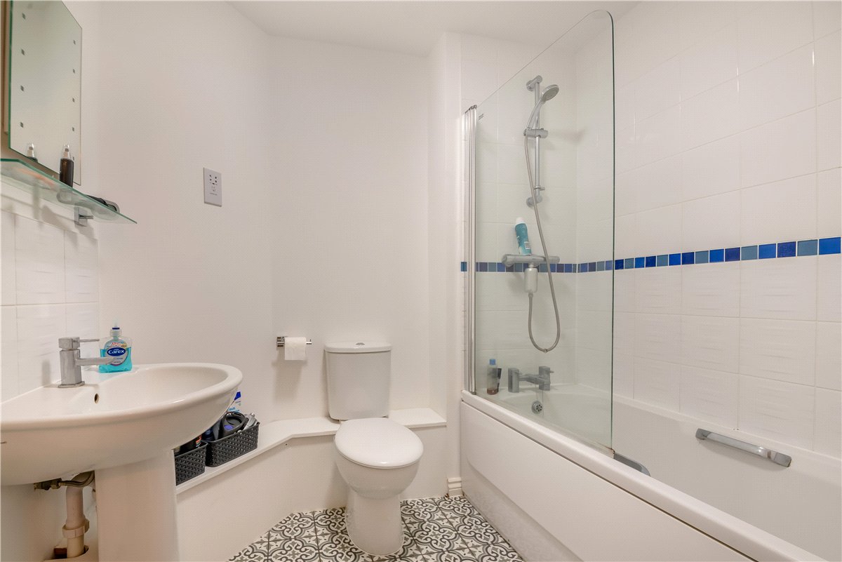 2 bedroom Flat, Highcroft Road, Winchester, SO22 - Available, Image 7
