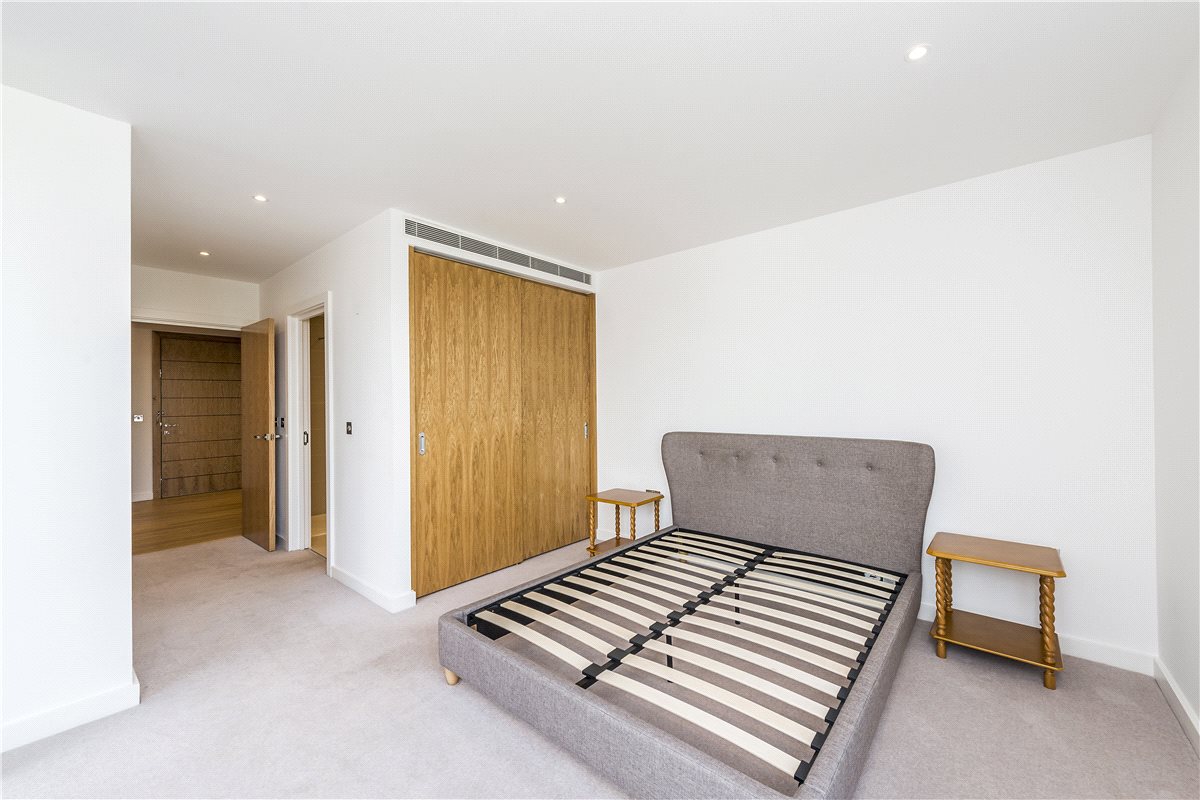 2 bedroom Flat, Holland Park Avenue, Holland Park, W11 - Available, Image 9