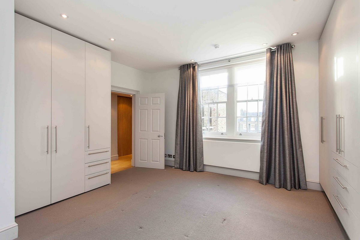 4 bedroom Flat, Harley Street, Marylebone, W1G - , Image 5