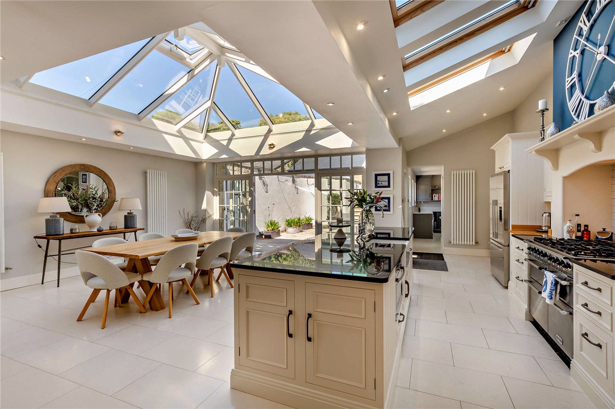 5 bedroom House, Swan Road, Harrogate, HG1 - Available, Image 1