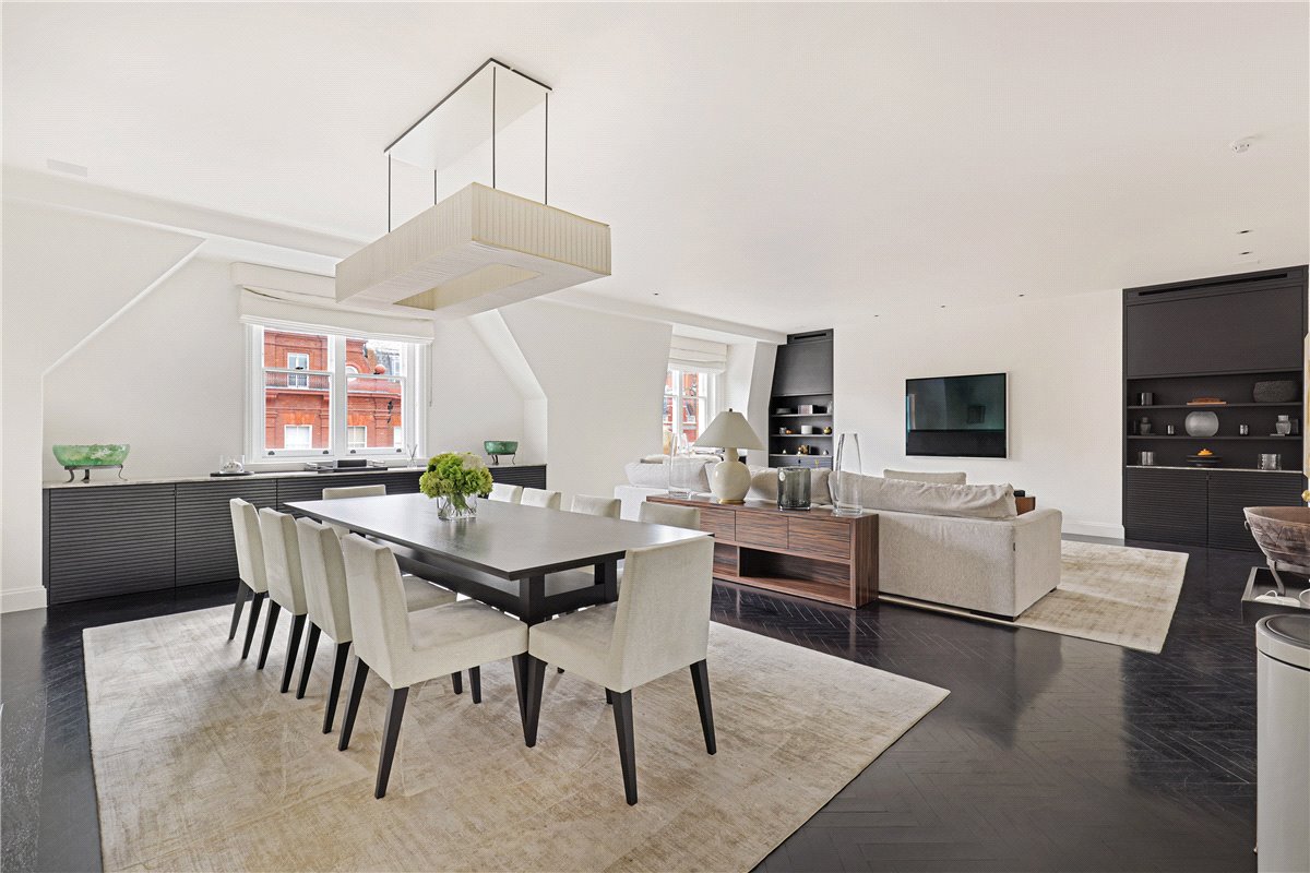 3 bedroom Flat, Pont Street, Knightsbridge, SW1X - Available, Image 8