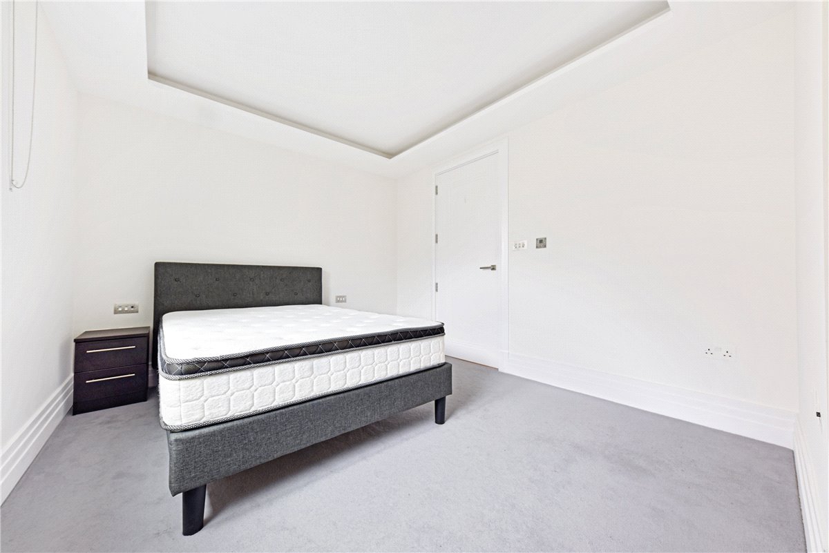 2 bedroom Flat, Kensington Gardens Square, Bayswater, W2 - Available, Image 4