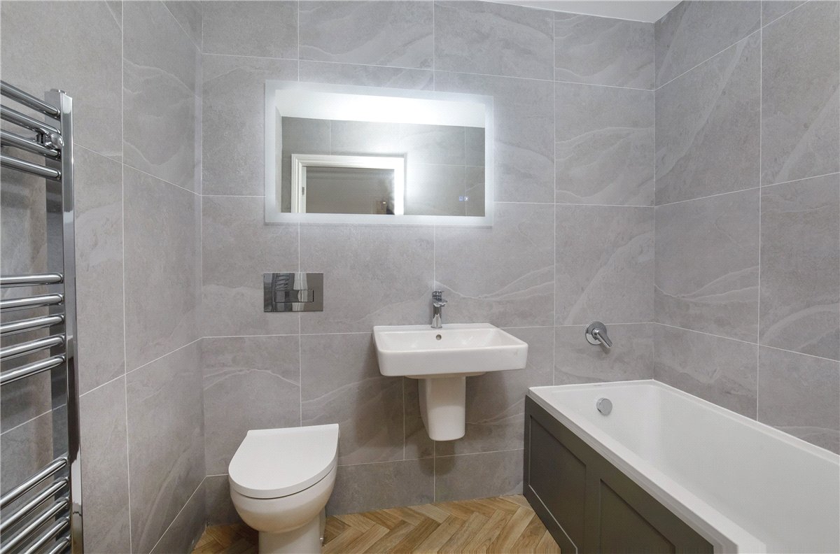2 bedroom Flat, Wayside Crescent, Harrogate, HG2 - Available, Image 6