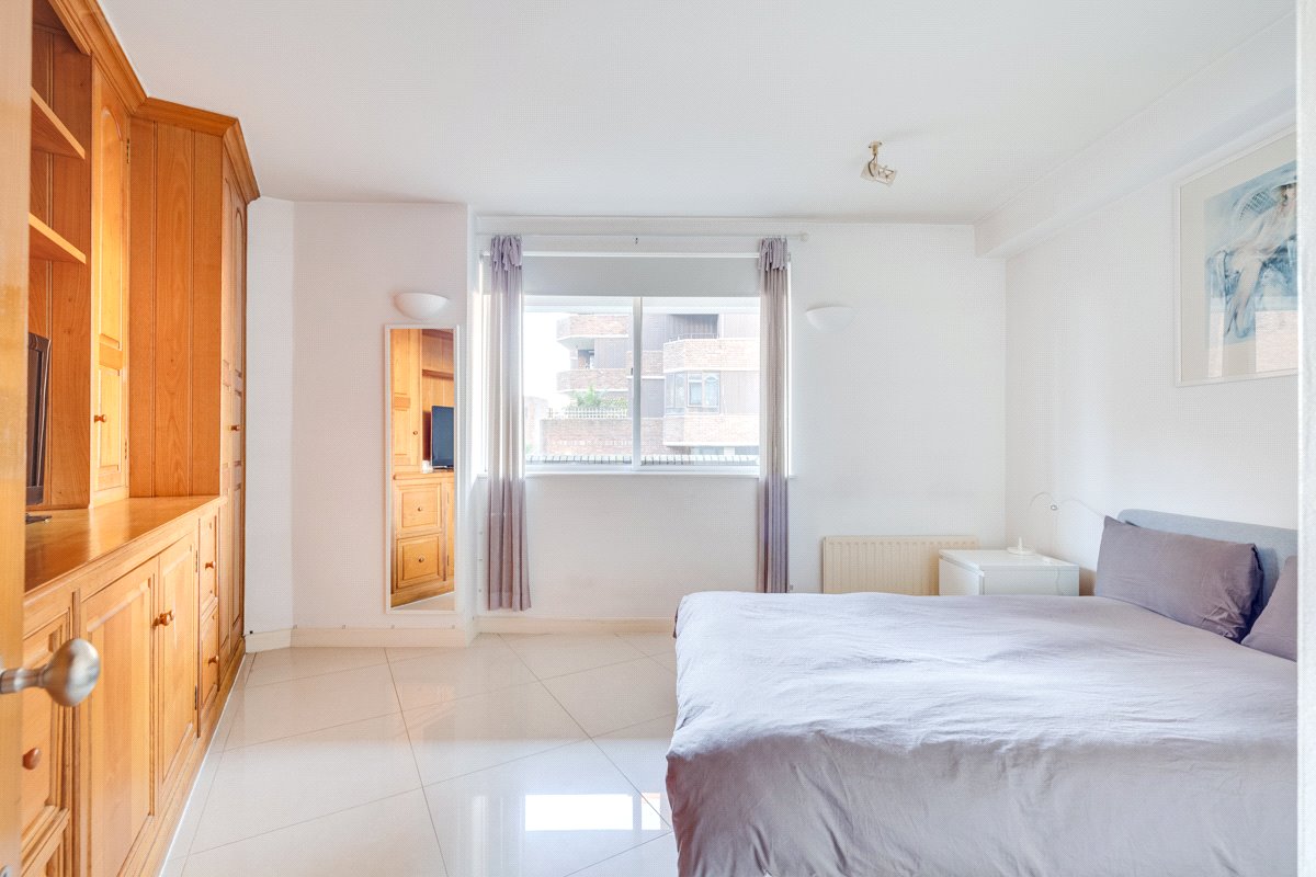 2 bedroom Flat, Stevenage Road, London, SW6 - Let Agreed, Image 11
