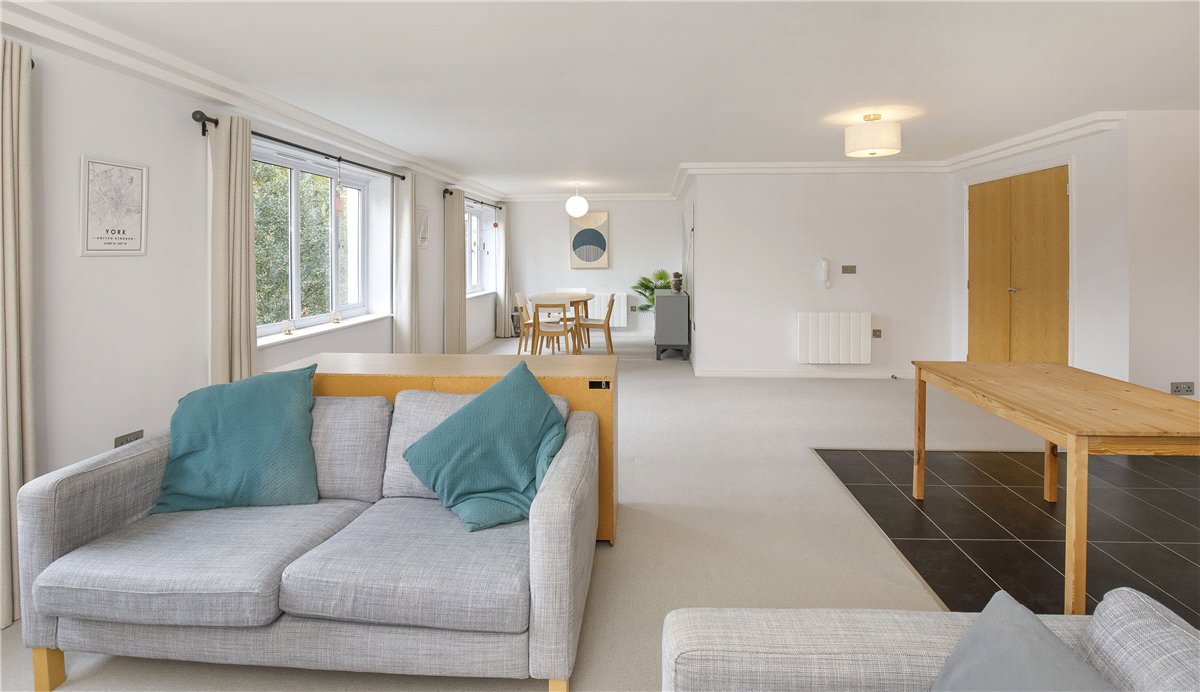 3 bedroom Flat, The Avenue, York, YO30 - Let Agreed, Image 10