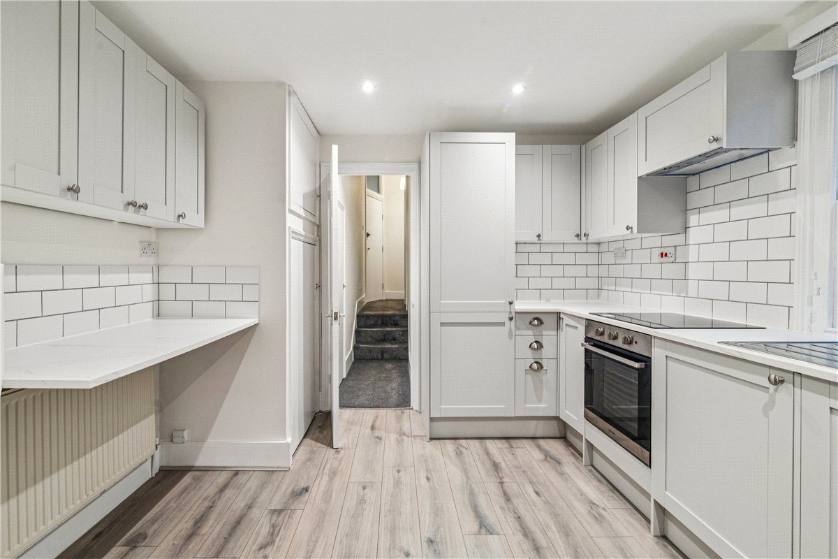 1 bedroom Flat, Glenelg Road, London, SW2 - Sold, Image 8