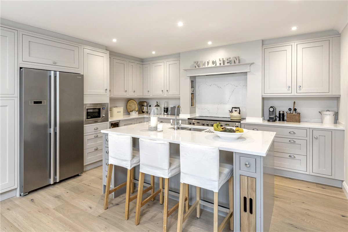 4 bedroom House, Eveleigh Avenue, Bath, BA1 - , Image 4