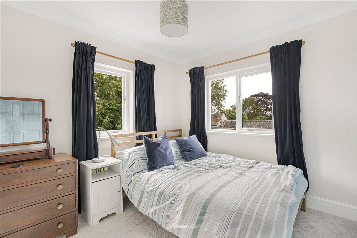 4 bedroom House, High Street, Islip, OX5 - Available, Image 12