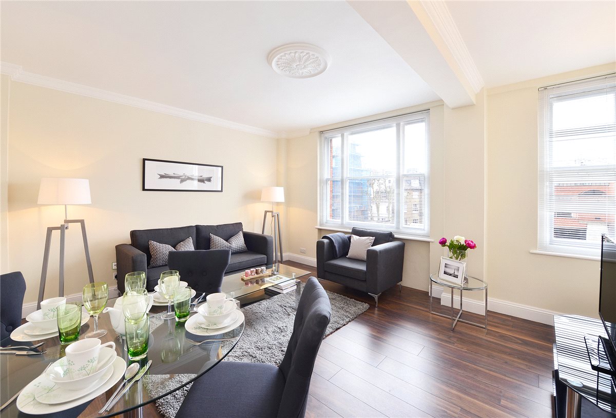 2 bedroom Flat, Hill Street, Mayfair, W1J - Available