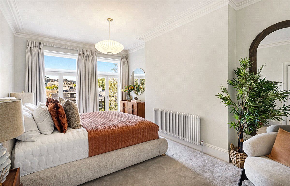4 bedroom Flat, St Georges Court, Gloucester Road, SW7 - Available, Image 13