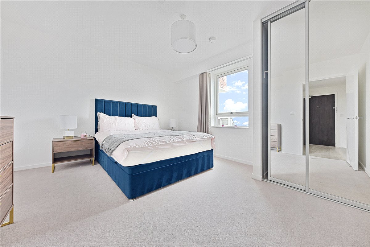 2 bedroom Flat, Heartwell Avenue, London, E16 - Let Agreed, Image 2