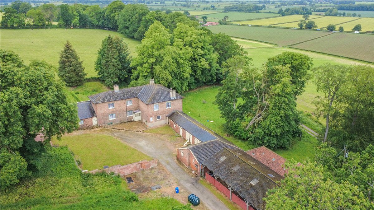   Farm, Lot 1 - Bassett House Farm, Thorpe Bassett, YO17 - Available, Image 4
