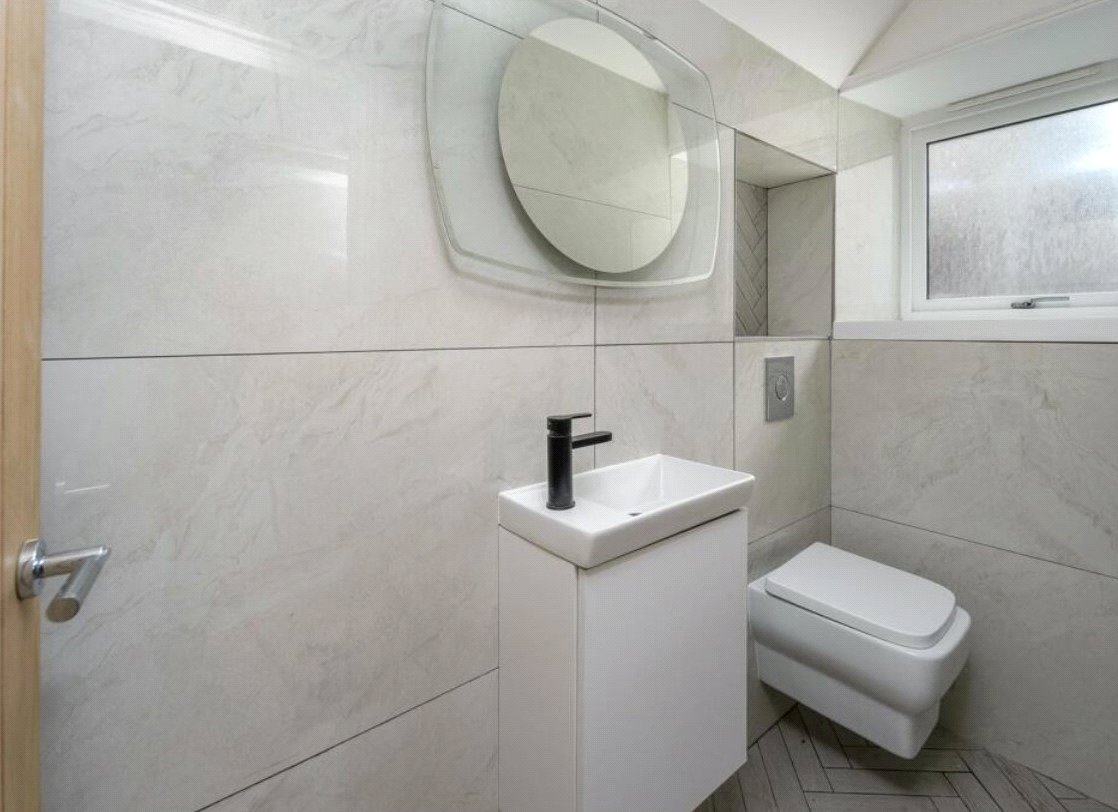 2 bedroom Flat, Farne House, 12 Crewe Street, NE68 - Available, Image 10