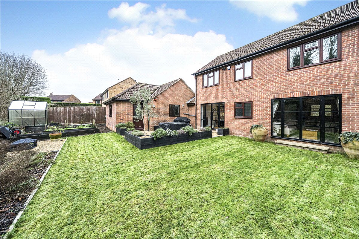 4 bedroom House, Gardiner Close, Abingdon, OX14 - Sold, Image 15