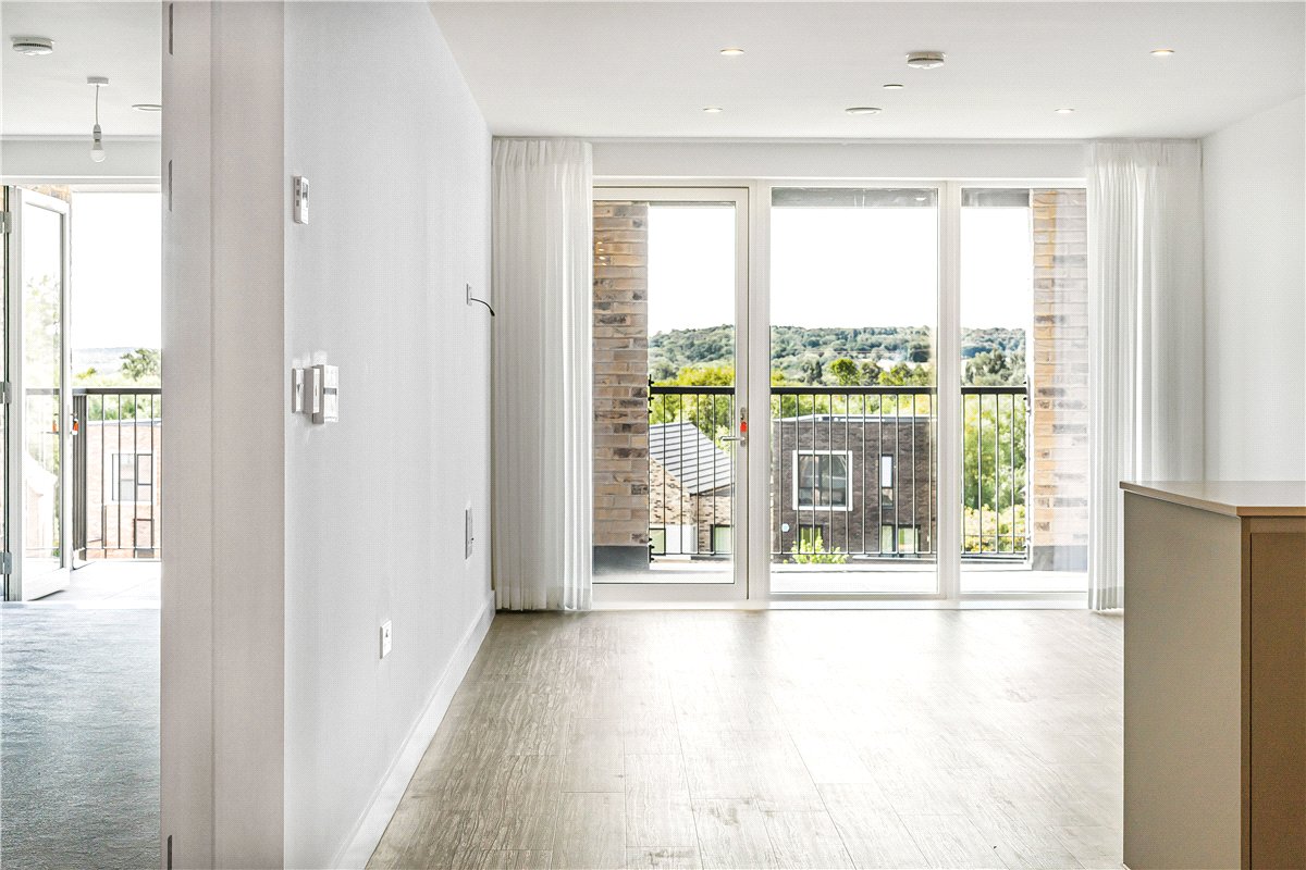 2 bedroom Flat, Munda Way, Oxford, OX2 - Available, Image 2