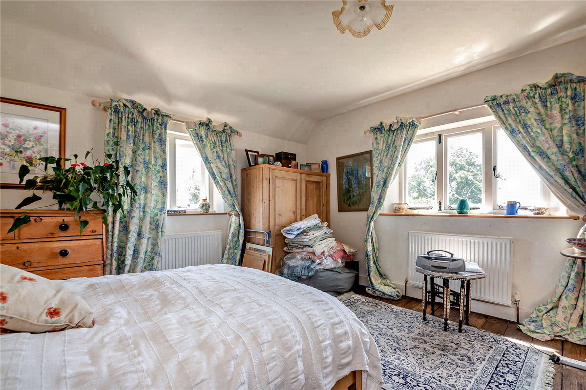 3 bedroom House, Harts Hill Road, Thatcham, RG18 - Available, Image 16
