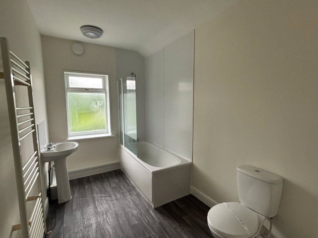 2 bedroom House, Chesterfield Road, Shuttlewood, S44 - Available, Image 4
