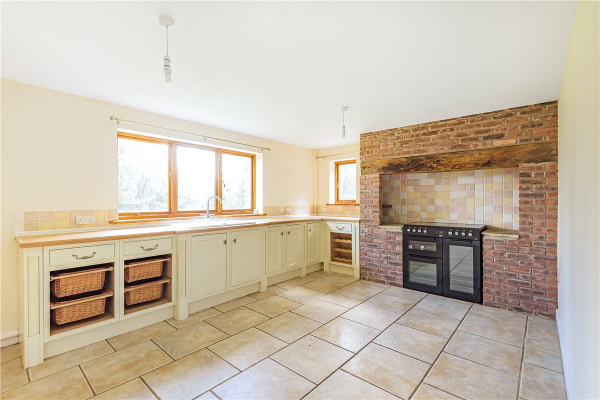 5 bedroom House, Salmon Lane, Kirkby-in-Ashfield, NG17 - Let Agreed, Image 3