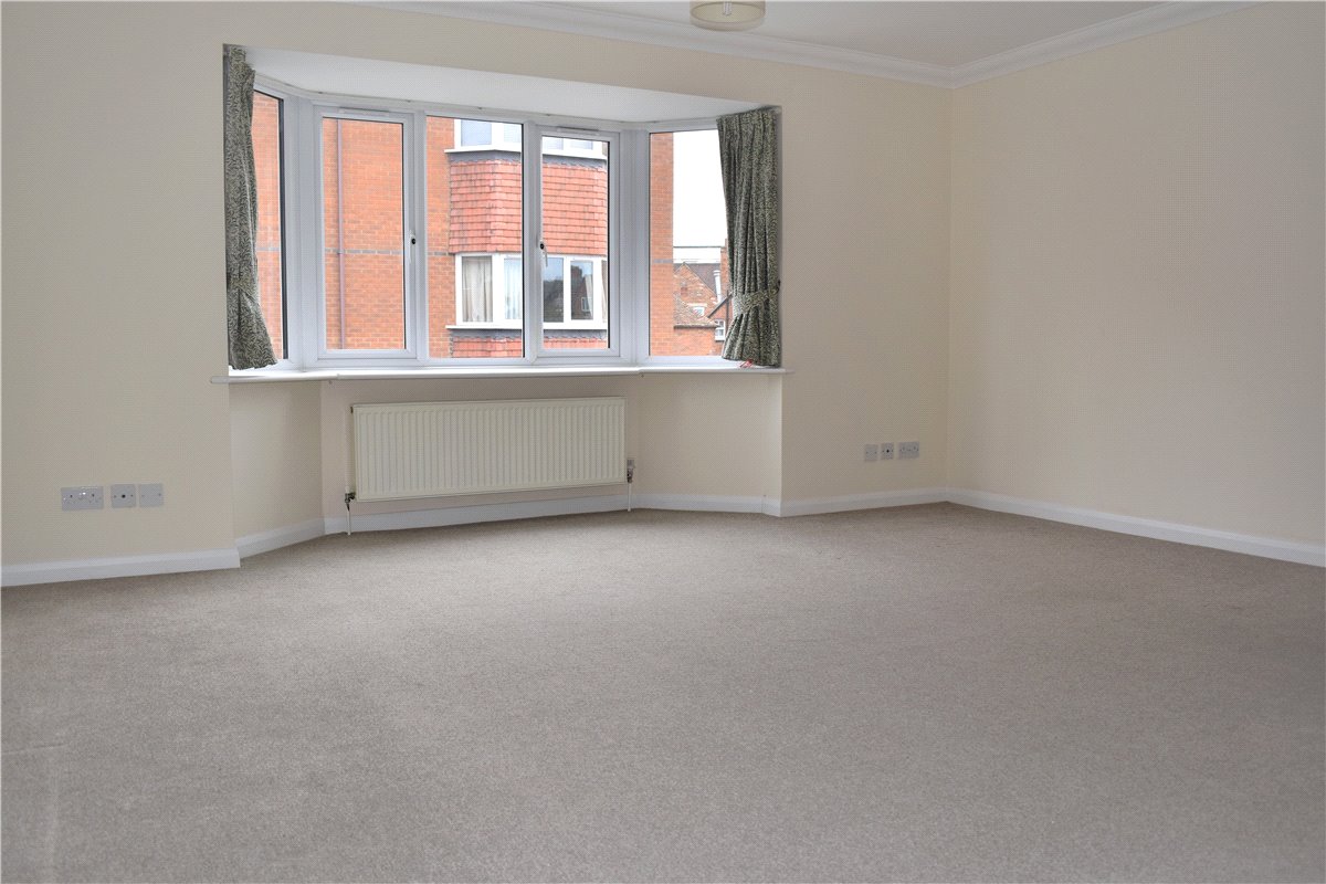 2 bedroom Flat, Oddfellows Road, Newbury, RG14 - Let Agreed, Image 3