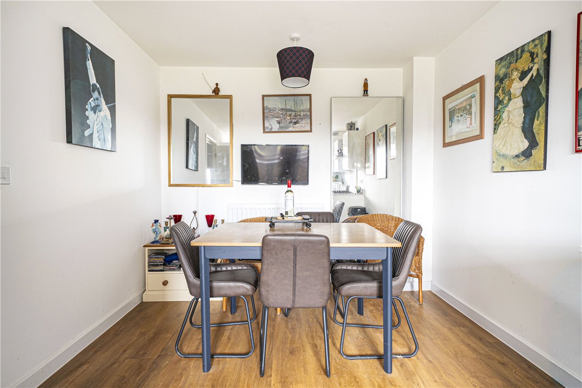 3 bedroom House, Field Close, Bishops Waltham, SO32 - Available, Image 3