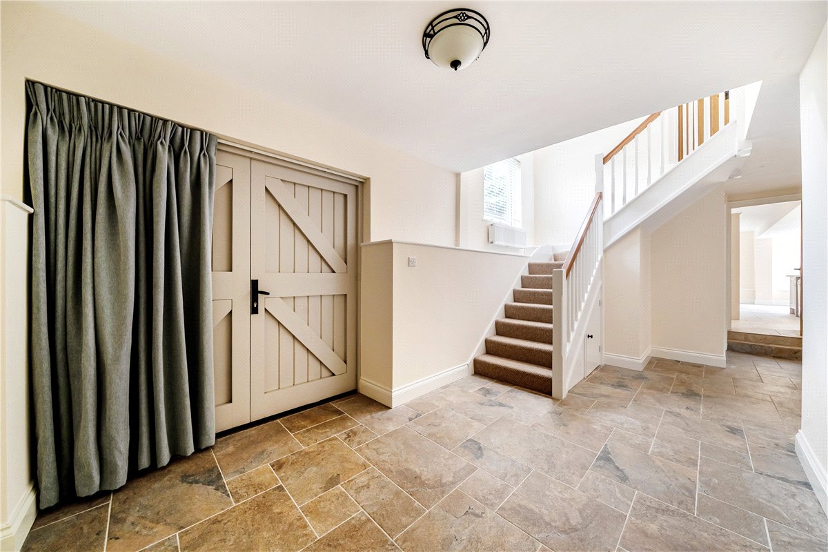 4 bedroom House, Adbury, Newbury, RG20 - Available, Image 3