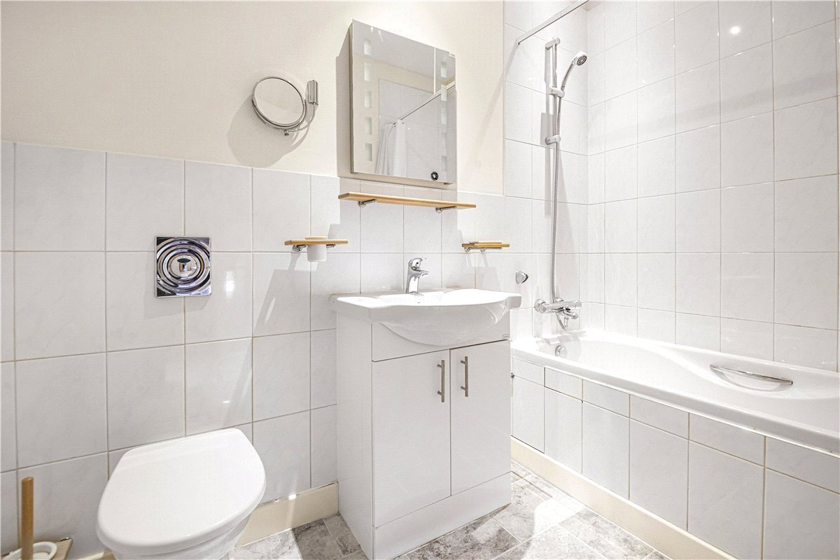 3 bedroom House, Ford Road, Tortington, BN18 - Available, Image 15