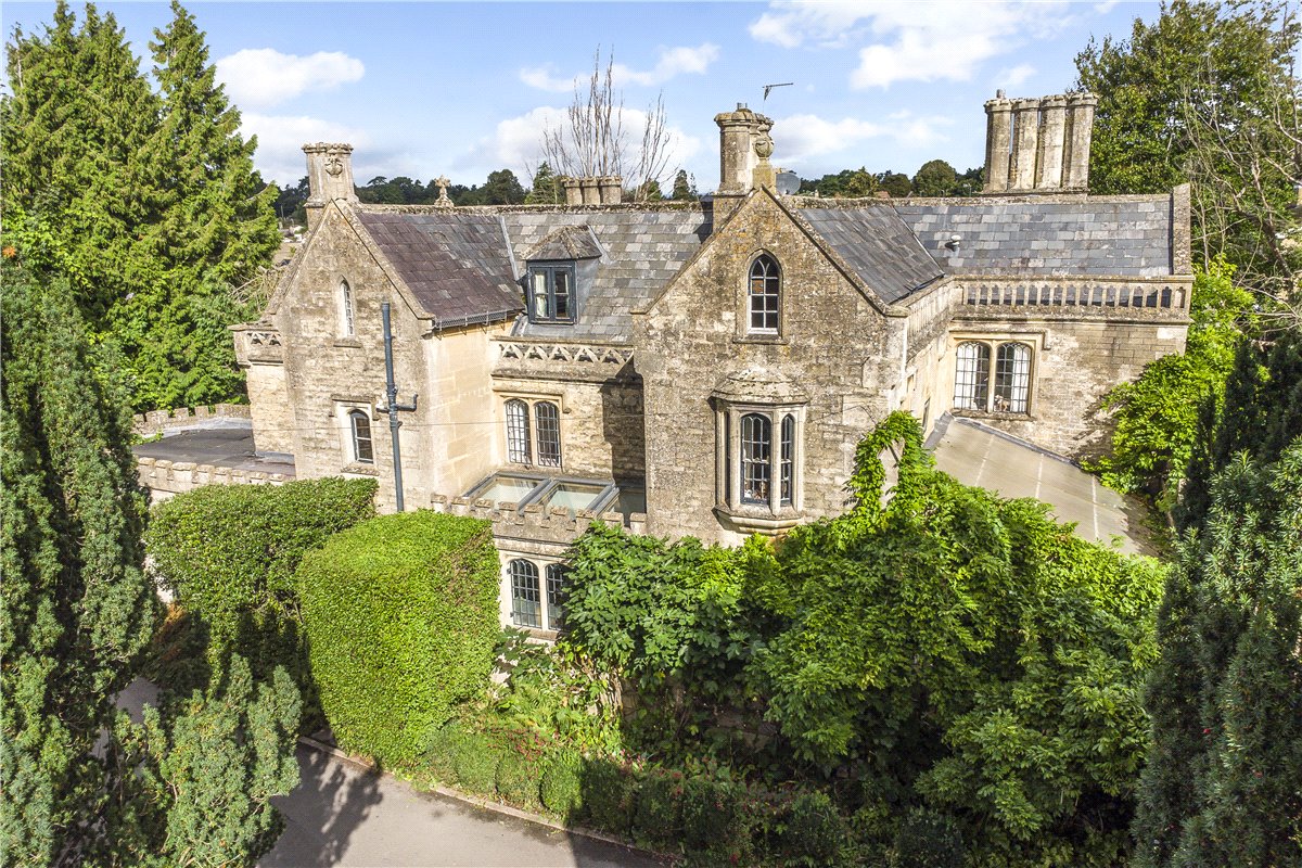 8 bedroom House, Castlefields, Calne, SN11 - Available, Image 17