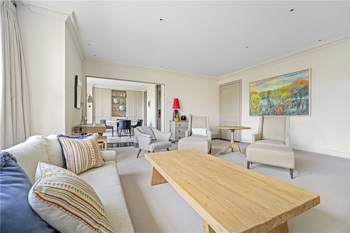3 bedroom Flat, Addison Road, Holland Park, W14 - Available, Image 1