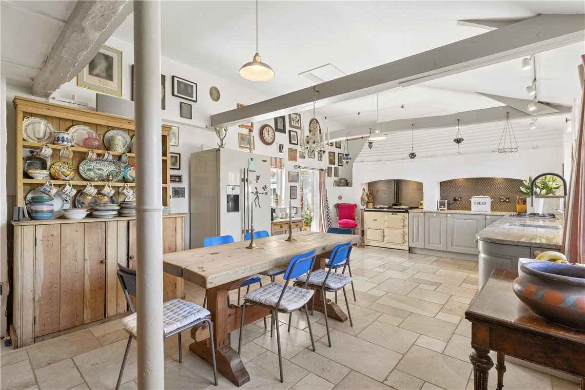 6 bedroom House, The Street, All Cannings, SN10 - Available, Image 26