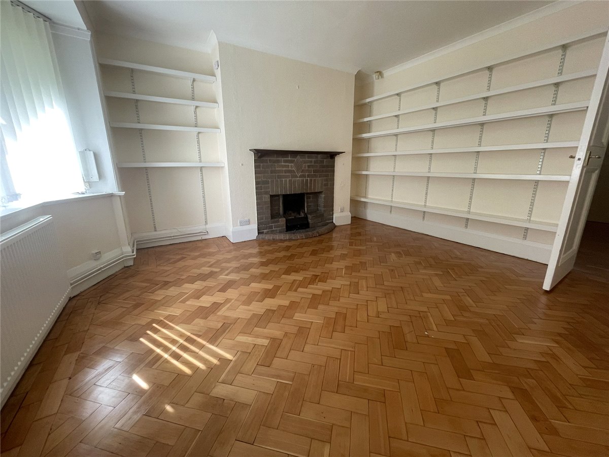 5 bedroom House, Love Lane, Donnington, RG14 - , Image 2