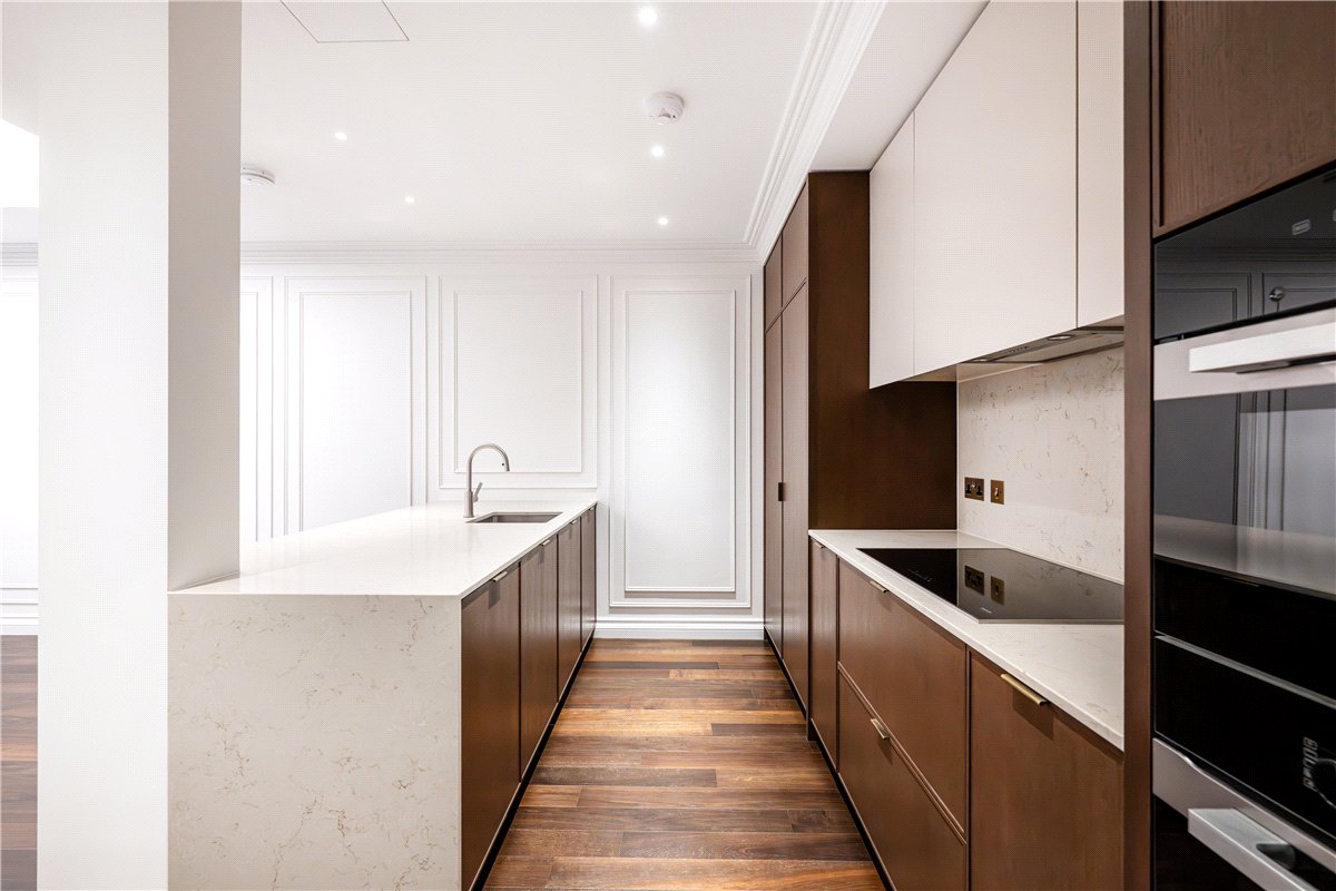 3 bedroom House, Charles Street, London, W1J - Available, Image 9