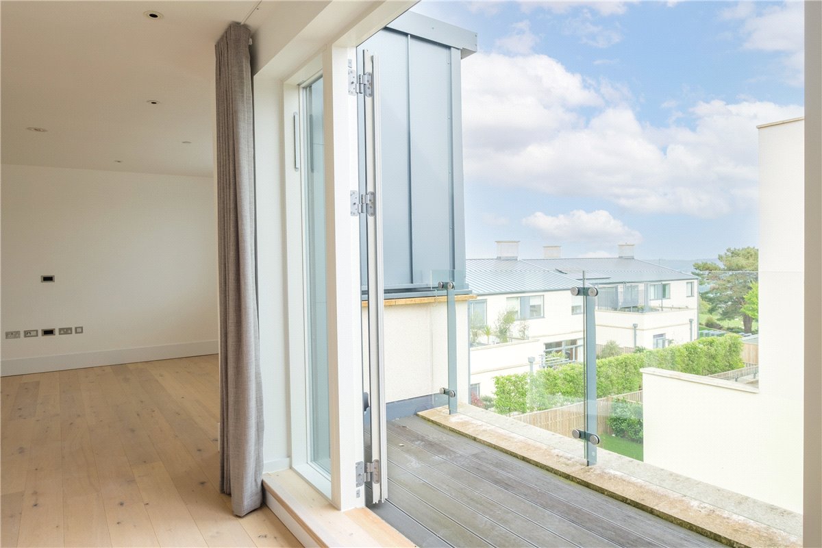 3 bedroom Flat, Granville Court, Granville Road, BA1 - , Image 13