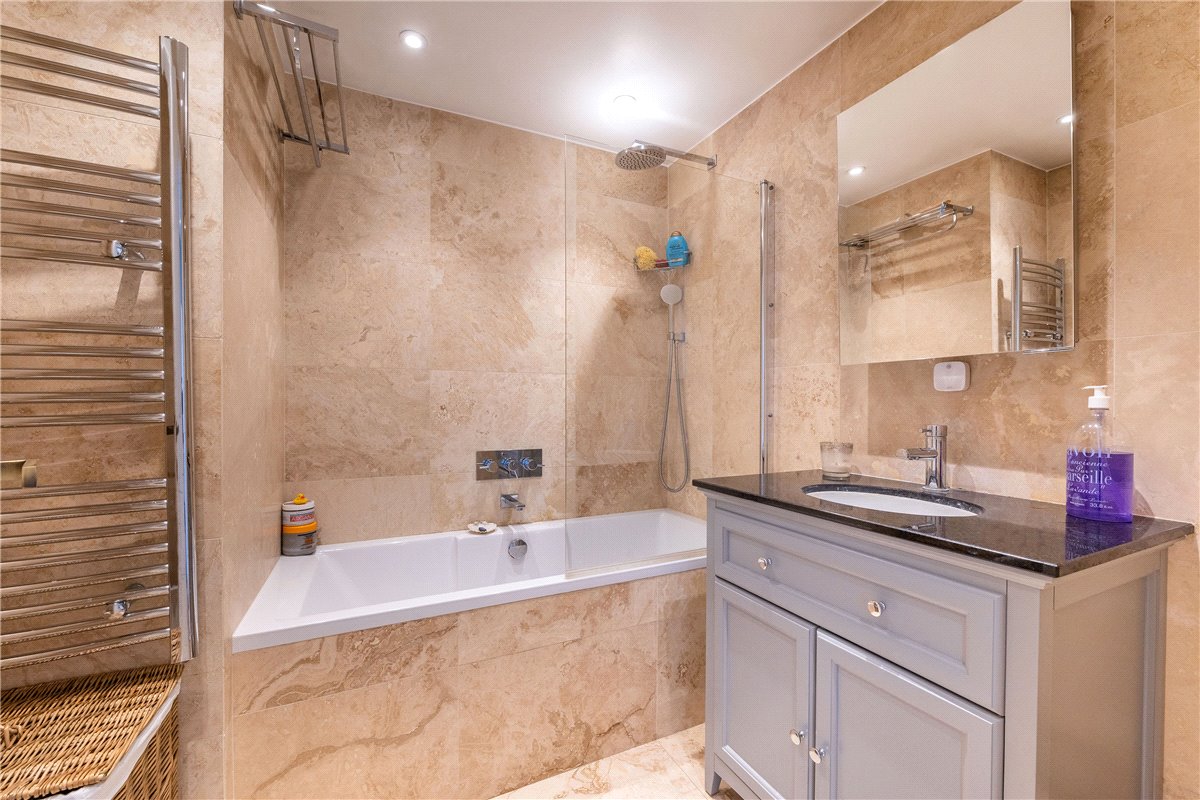 2 bedroom Flat, Ennismore Gardens, London, SW7 - Available, Image 7