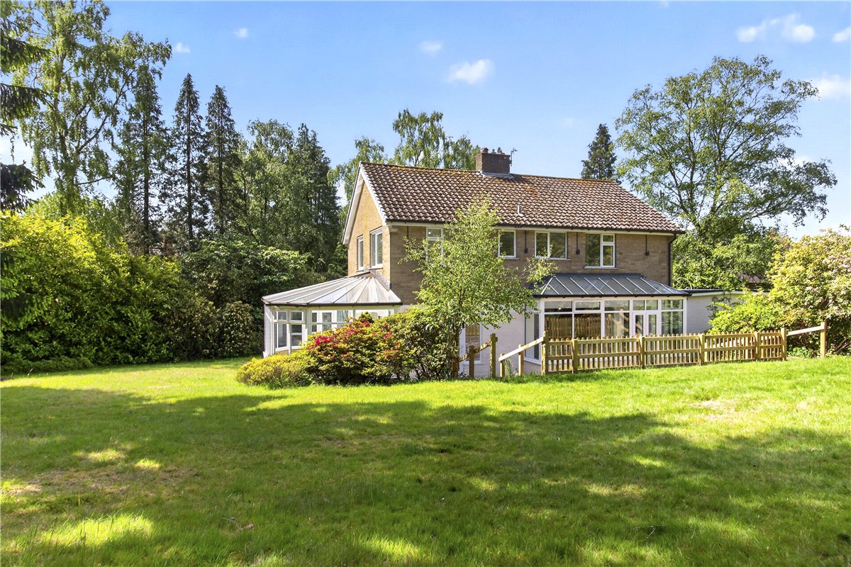 4 bedroom House, Whitmore Heath, Newcastle, ST5 - Available, Image 12
