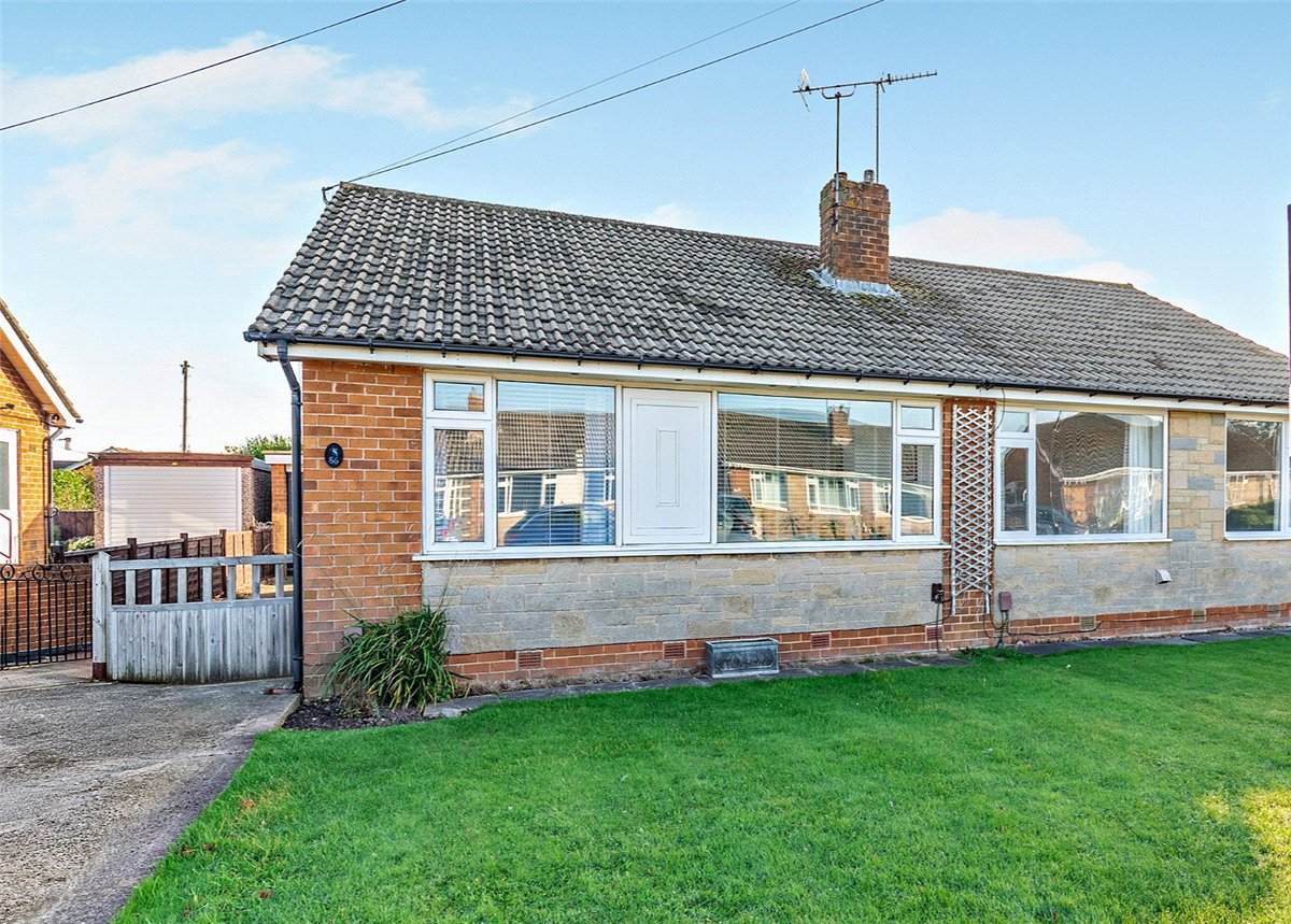 2 bedroom Bungalow, Beckwith Road, Harrogate, HG2 - Available