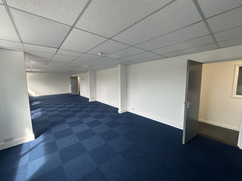 44684 Sq Ft, 41 Edison Road, St. Ives, PE27 - Available, Image 11