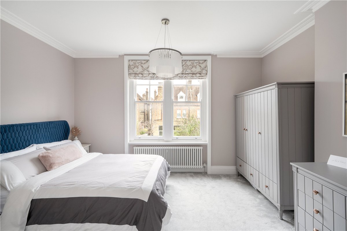 3 bedroom Flat, Wexford Road, London, SW12 - Sold, Image 2