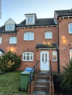 3 bedroom House, Bracken Way, Harworth, DN11 - 