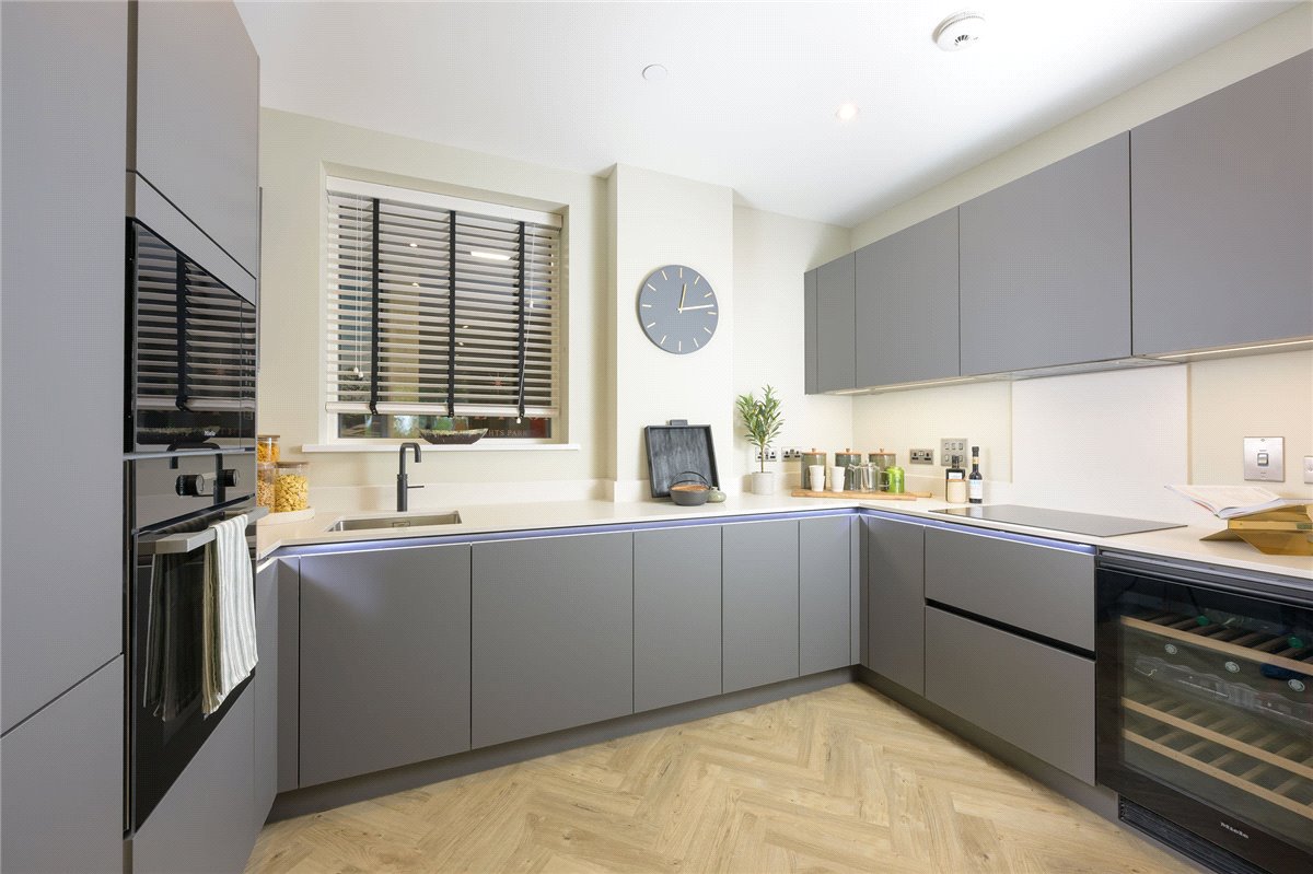 3 bedroom Flat, Eddington Avenue, Eddington, CB3 - Available, Image 12