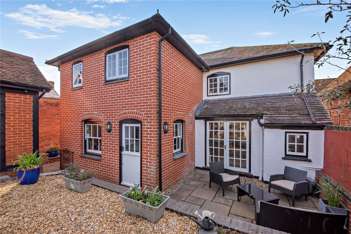 4 bedroom House, George Street, Kingsclere, RG20 - Available, Image 19